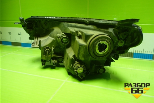 Фара правая (после 2015г галоген) (8117042650) для Toyota Rav-4 с 2012-2019г (Рав 4) Фара правая (после 2015г галоген) (8117042650) для Toyota Rav-4 с 2012-2019г (Рав 4)