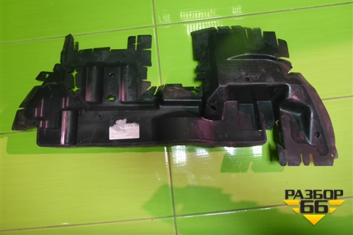 Дефлектор радиатора левый (9812134180) для Citroen Jumpy с 2016г (Джампи)