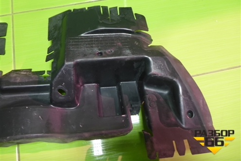 Дефлектор радиатора левый (9812134180) для Citroen Jumpy с 2016г (Джампи)