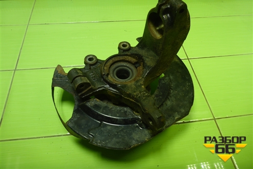 Кулак поворотный передний правый для Mazda Mazda 5 с 2005-2010г
