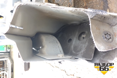 Порог со стойкой левый для Mazda Mazda 5 с 2005-2010г