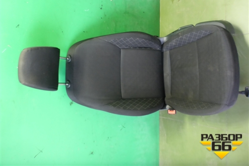 Сиденья комплект (лифтбек с подогревом без AIRBAG) для Skoda Octavia (A7) с 2013г