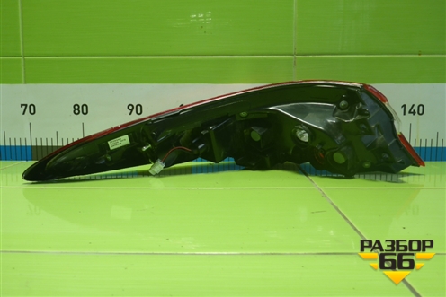 Фонарь задний наружный правый (галоген) (3297XDUR) для Toyota Camry V70 с 2017г