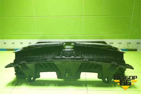 Воздуховод радиатора (517418779815) для BMW X1 F48 с 2014г (Х1 Ф48)