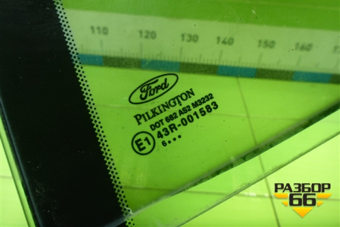 Стекло двери задней правой форточка для Ford Fusion с 2002г