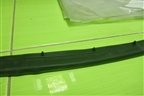 Уплотнитель капота (новый) (5032069600) для Geely Coolray с 2019-2025г