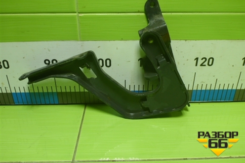 Петля решетки радиатора левая  (84104142) для Volvo TRUCK FH с 2013-2019г (ФШ)