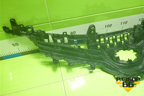 Решетка радиатора (5310133540) для Toyota Camry V70 с 2017г
