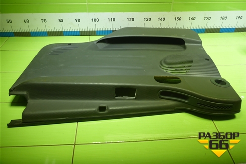 Обшивка двери правой под электрику (811117A000) для Hyundai  HD-170 с 2004г