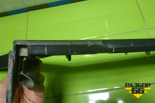 Накладка двери задней правой (5522540U3400) для Москвич 3 с 2022г