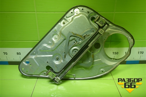 Стеклоподъёмник механический задний правый (7M51A24994BC) для Ford Focus 2 с 2008-2011г