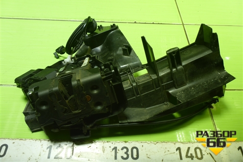 Замок двери передней правой (3M5AR21812AM) для Ford Focus 2 с 2008-2011г