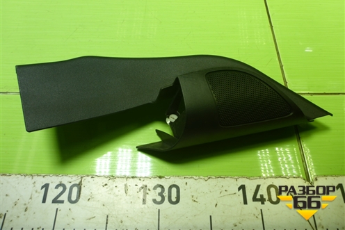 Накладка двери передней правой уголок (4M51A23408AJ3YYW) для Ford Focus 2 с 2008-2011г