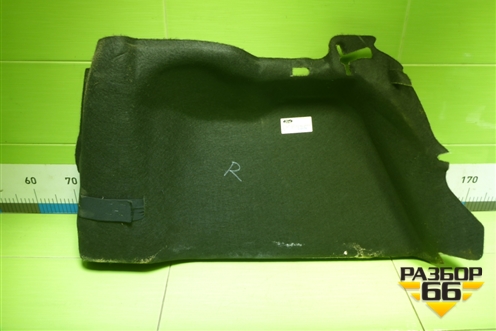 Обшивка багажника правая (хетчбэк) (4M51A31148CA3YYW) для Ford Focus 2 с 2008-2011г