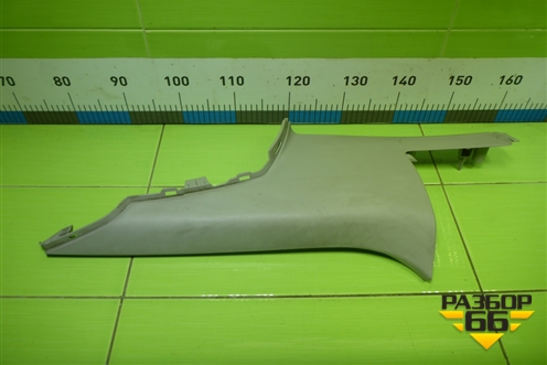 Обшивка стойки задняя верхняя правая (хетчбэк) (4M51A280C46AHW) для Ford Focus 2 с 2008-2011г