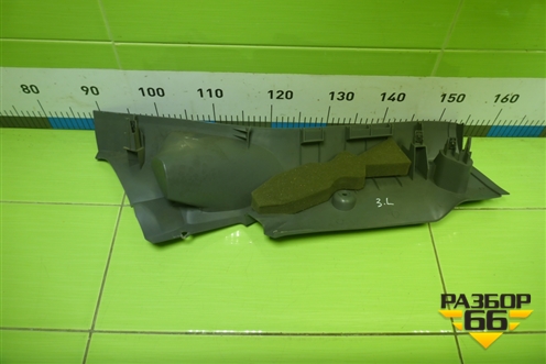 Обшивка стойки задняя нижняя левая (хетчбэк) (4M51A31017AGW) для Ford Focus 2 с 2008-2011г