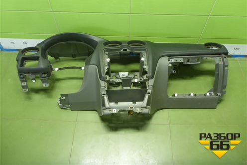 Торпедо с AIR BAG (4M51A04305AYW) для Ford Focus 2 с 2008-2011г