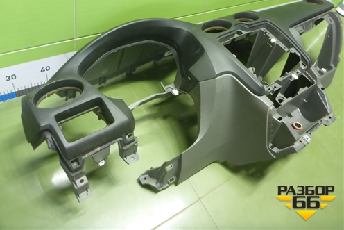 Торпедо с AIR BAG (4M51A04305AYW) для Ford Focus 2 с 2008-2011г