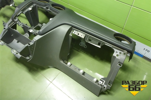 Торпедо с AIR BAG (4M51A04305AYW) для Ford Focus 2 с 2008-2011г