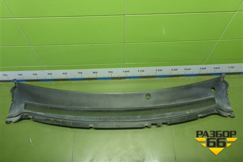 Решетка стеклоочистителей (4M51A02216AG) для Ford Focus 2 с 2008-2011г