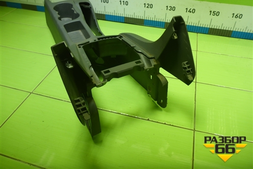 Консоль (4M51A045B55AFW) для Ford Focus 2 с 2008-2011г