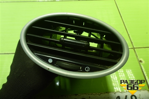 Дефлектор воздушный (6N41A014L21CB39PA) для Ford Focus 2 с 2008-2011г