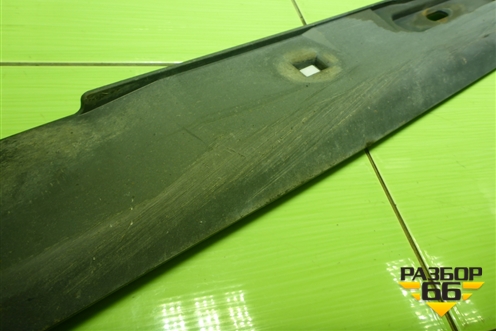 Накладка на порог наружная правая (5M5110154AB) для Ford Focus 2 с 2008-2011г