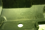 Кронштейн переднего бампера центральный (8M5117E778AE) для Ford Focus 2 с 2008-2011г
