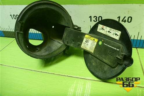 Лючок бензобака (8M51A27936BB) для Ford Focus 2 с 2008-2011г