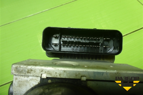 Блок ABS (8M512M110AA) для Ford Focus 2 с 2008-2011г