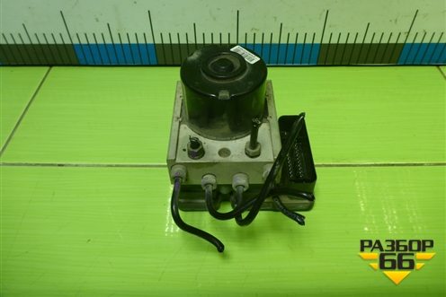 Блок ABS (8M512M110AA) для Ford Focus 2 с 2008-2011г