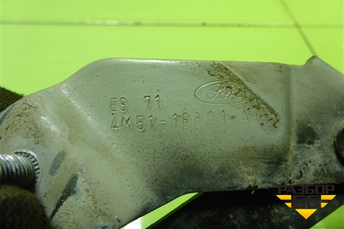 Петля капота левая (4M5116801AA) для Ford Focus 2 с 2008-2011г