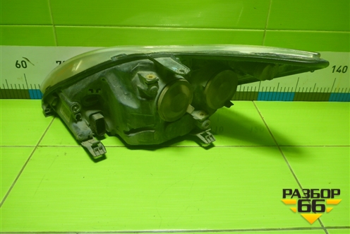 Фара правая (галоген) (8M5113W029AF) для Ford Focus 2 с 2008-2011г