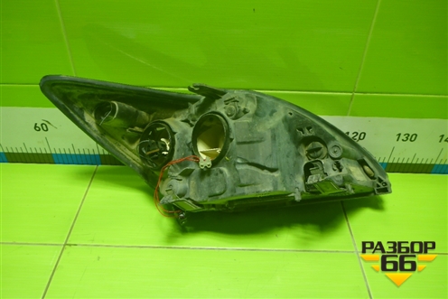 Фара левая (галоген) (8M5113W030AF) для Ford Focus 2 с 2008-2011г