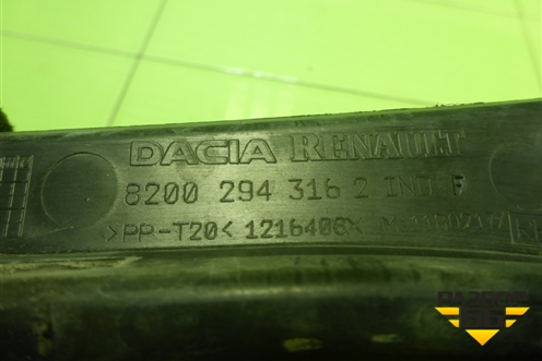 Решетка стеклоочистителей правая (82002943162) для Renault Logan с 2004-2015г