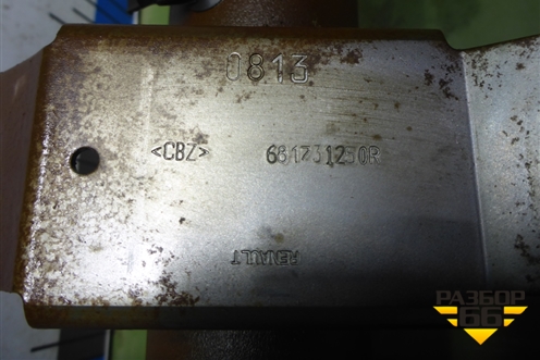 Усилитель торпедо (681731250R) для Renault Logan с 2004-2015г