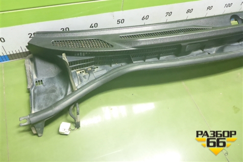 Решетка стеклоочистителей (5570860190) для Toyota Land Cruiser (200) с 2008г (Ленд Крузер) Решетка стеклоочистителей (5570860190) для Toyota Land Cruiser (200) с 2008г (Ленд Крузер)