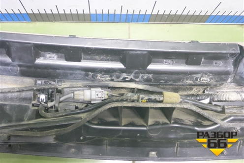 Решетка стеклоочистителей (5570860190) для Toyota Land Cruiser (200) с 2008г (Ленд Крузер) Решетка стеклоочистителей (5570860190) для Toyota Land Cruiser (200) с 2008г (Ленд Крузер)