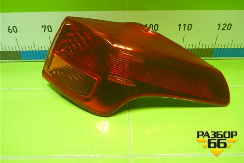 Фонарь задний наружный правый (до 2015г) (8155142170) для Toyota Rav-4 с 2012-2019г (Рав 4) Фонарь задний наружный правый (до 2015г) (8155142170) для Toyota Rav-4 с 2012-2019г (Рав 4)