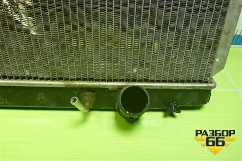 Радиатор охлаждения (АКПП) для Toyota Land Cruiser (200) с 2008г (Ленд Крузер) Радиатор охлаждения (АКПП) для Toyota Land Cruiser (200) с 2008г (Ленд Крузер)