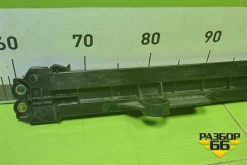 Кронштейн радиатора правый для Toyota Land Cruiser (200) с 2008г (Ленд Крузер) Кронштейн радиатора правый для Toyota Land Cruiser (200) с 2008г (Ленд Крузер)