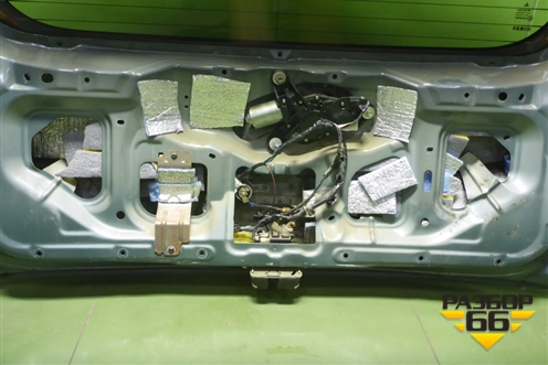 Дверь багажника со стеклом для Mitsubishi Colt с 2004г (Кольт)