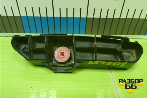 Кронштейн заднего бампера правый (5256242050) для Toyota Rav-4 с 2012-2019г (Рав 4) Кронштейн заднего бампера правый (5256242050) для Toyota Rav-4 с 2012-2019г (Рав 4)