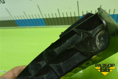 Кронштейн заднего бампера правый (5256242050) для Toyota Rav-4 с 2012-2019г (Рав 4) Кронштейн заднего бампера правый (5256242050) для Toyota Rav-4 с 2012-2019г (Рав 4)