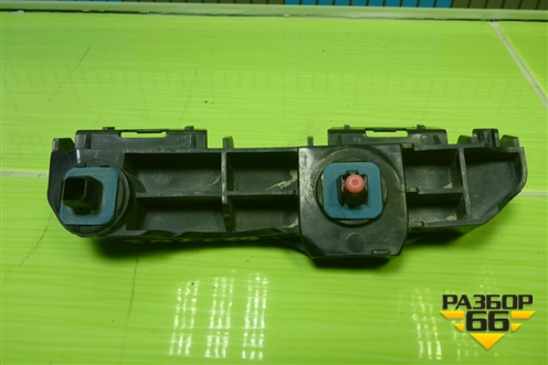 Кронштейн заднего бампера правый (5256242050) для Toyota Rav-4 с 2012-2019г (Рав 4) Кронштейн заднего бампера правый (5256242050) для Toyota Rav-4 с 2012-2019г (Рав 4)
