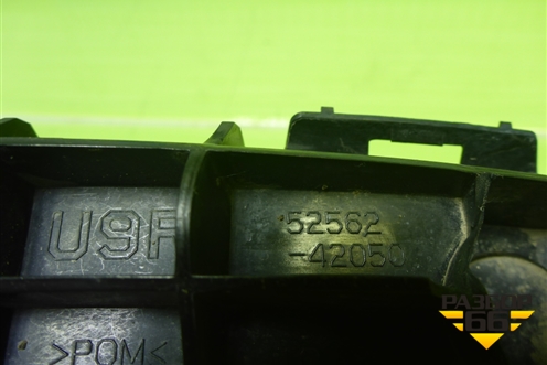 Кронштейн заднего бампера правый (5256242050) для Toyota Rav-4 с 2012-2019г (Рав 4) Кронштейн заднего бампера правый (5256242050) для Toyota Rav-4 с 2012-2019г (Рав 4)