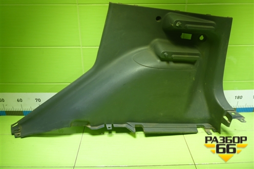 Обшивка багажника правая (MR951634ZZ) для Mitsubishi Colt с 2004г (Кольт)