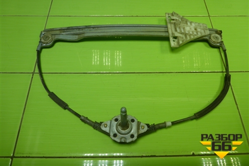 Стеклоподъёмник механический задний левый для Mitsubishi Colt с 2004г (Кольт)
