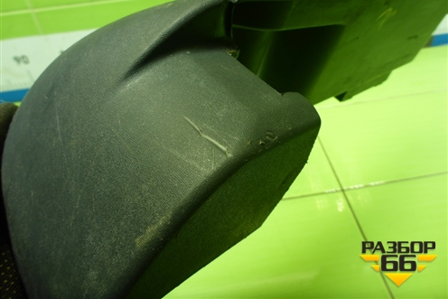 Накладка внутренняя (правая) (MN157170) для Mitsubishi Colt с 2004г (Кольт)