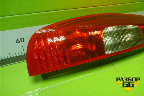 Фонарь задний левый (MN186269) для Mitsubishi Colt с 2004г (Кольт)